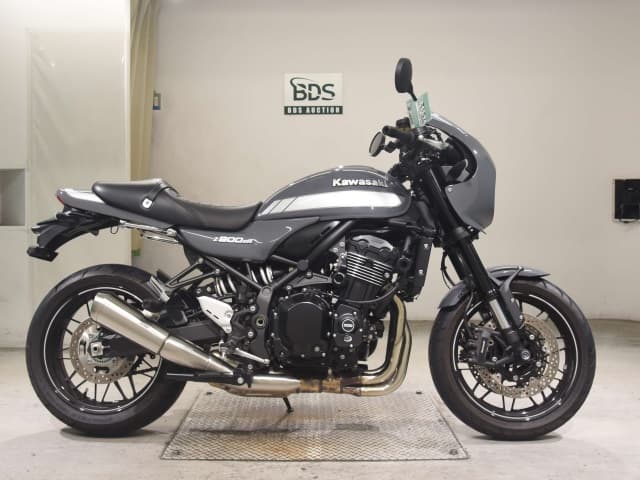 Kawasaki Z900RS CAFE