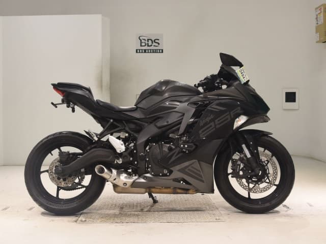 Kawasaki NINJA ZX-25R KRT