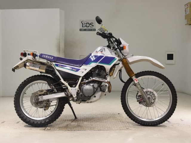 Yamaha SEROW XT225