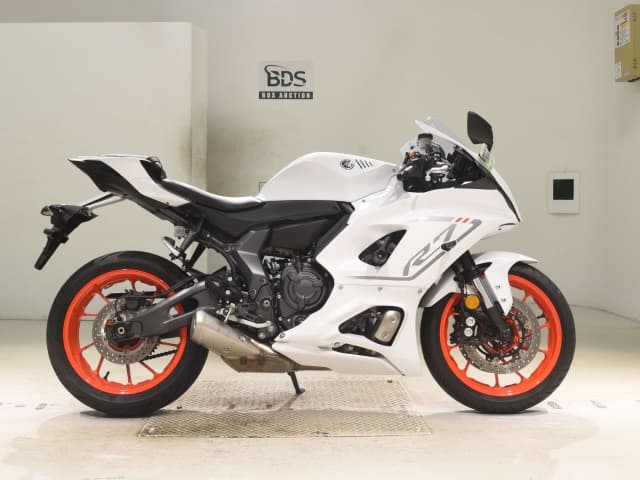 Yamaha YZF-R7