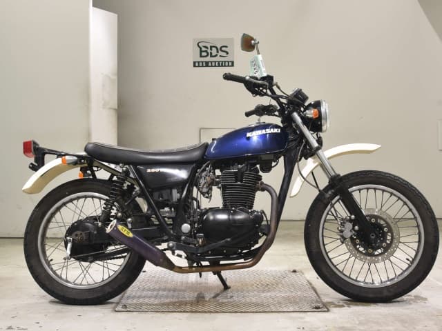 Kawasaki 250TR