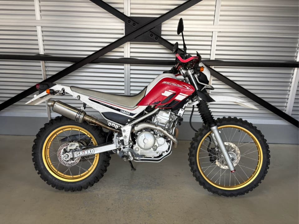 Yamaha SEROW XT250