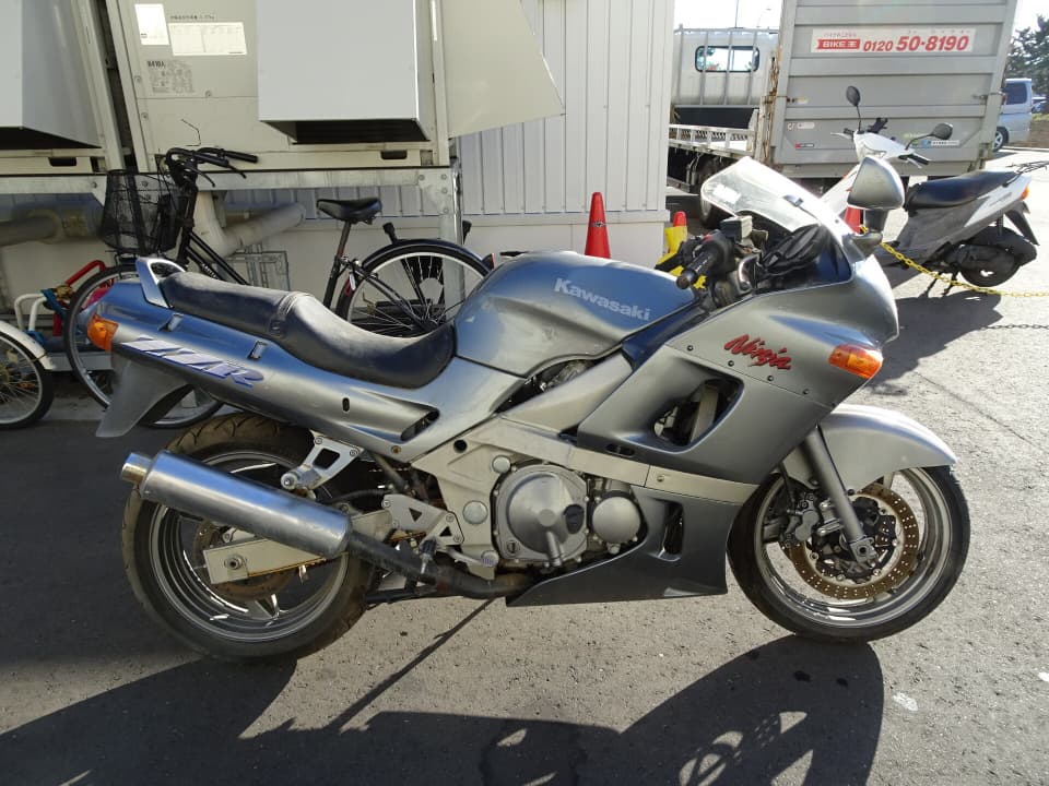 Kawasaki ZZ-R400