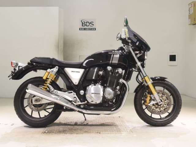 Honda CB1100RS