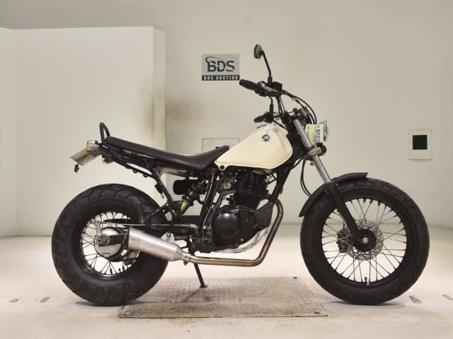Yamaha TW225