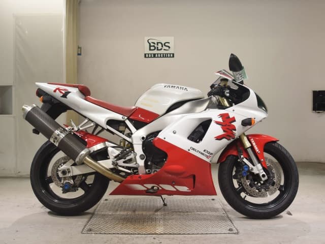 Yamaha YZF-R1