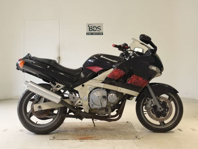 Kawasaki ZZ-R400