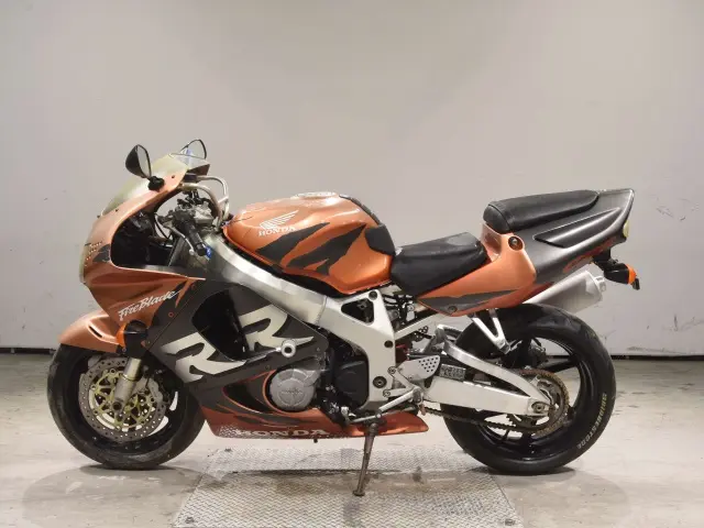 Honda CBR900RR — фото 2