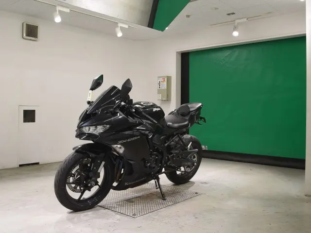 Kawasaki NINJA ZX-25R — фото 4