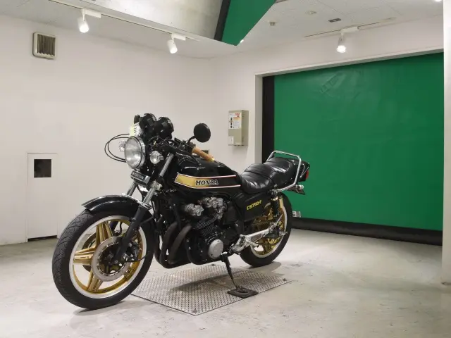 Honda CB750SF — фото 4