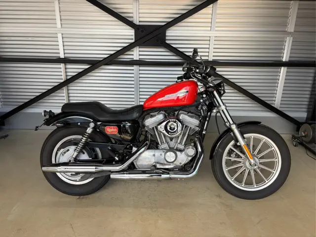 HD SPORTSTER XL883