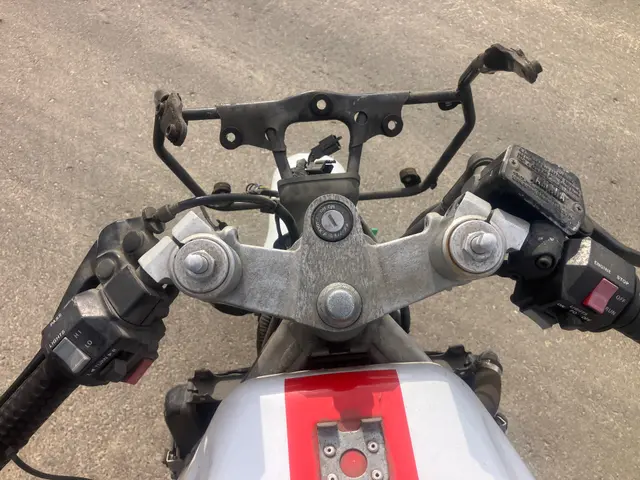 Yamaha FZR400RR — фото 3