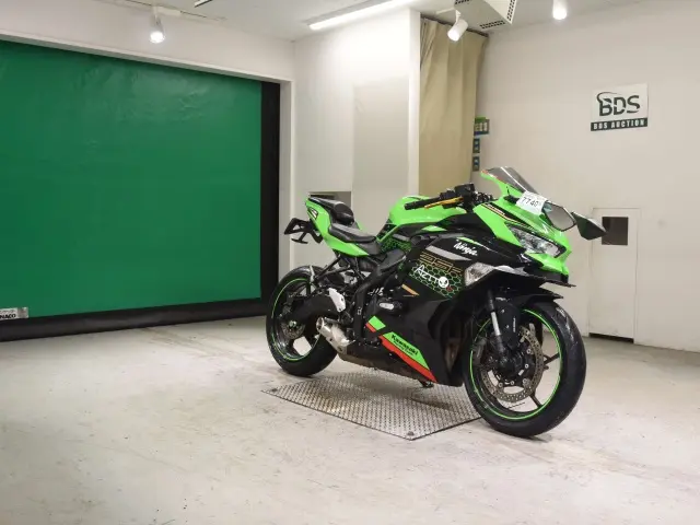 Kawasaki NINJA ZX-25R — фото 3