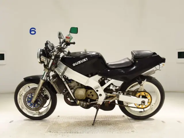 Suzuki RGV250 — фото 2