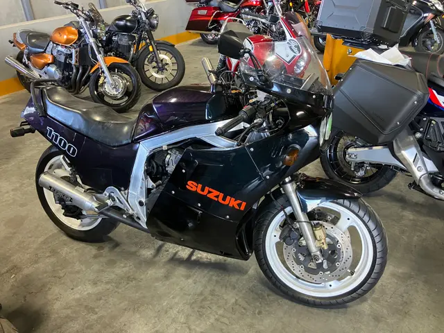 Suzuki GSX-R1100