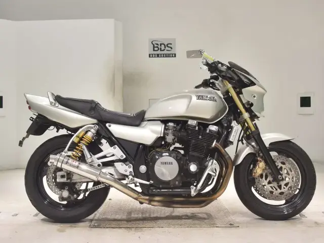 Yamaha XJR1200