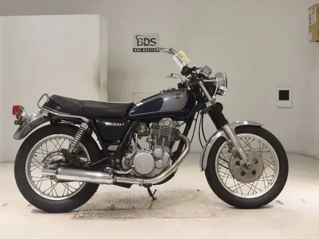 Yamaha SR400-2