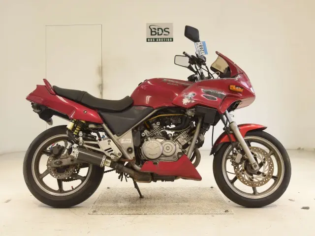 Honda VT250F XELVIS