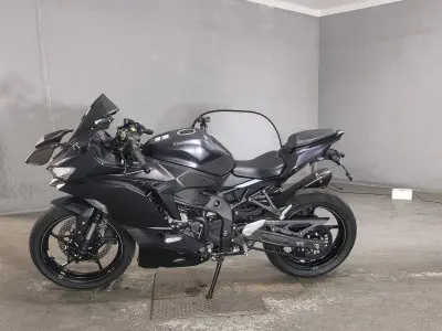 Kawasaki NINJA ZX-25R — фото 2