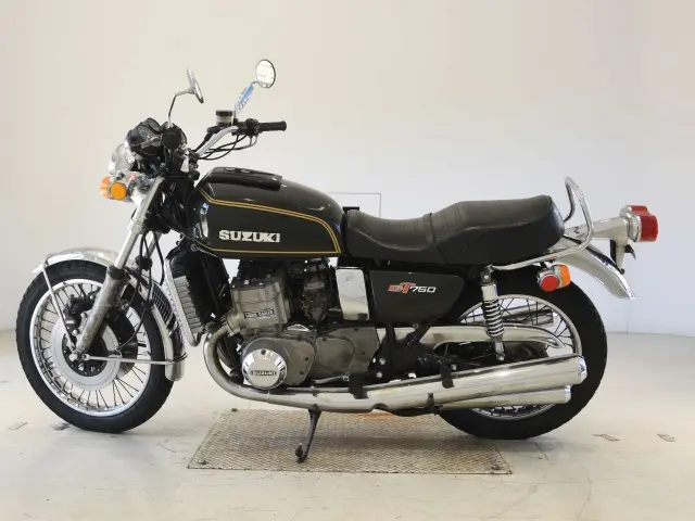 Suzuki GT750 — фото 2