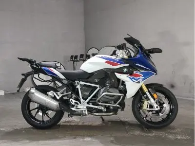 BMW R1250RS