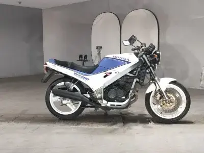 Honda VT250F XELVIS