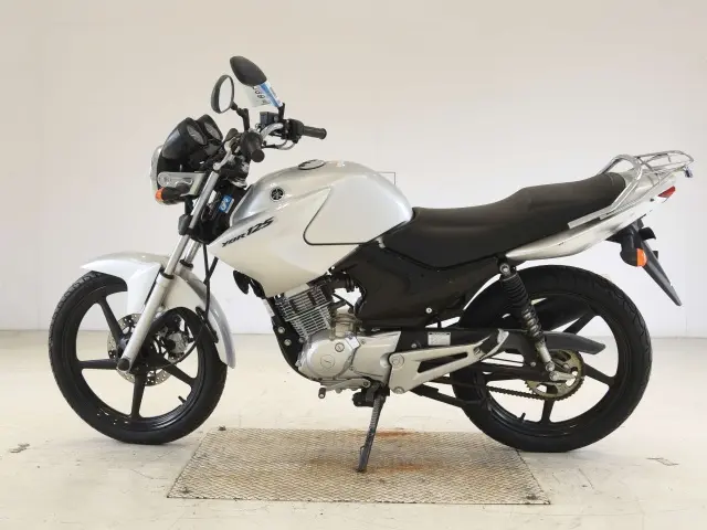 Yamaha YBR125 — фото 2