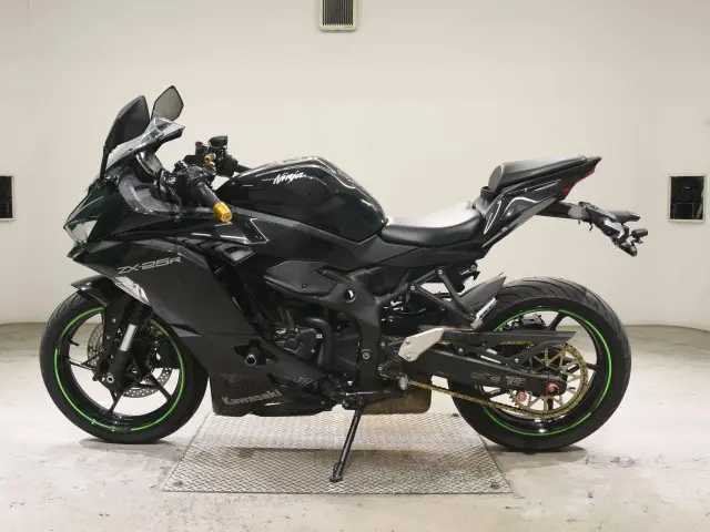 Kawasaki NINJA ZX-25R — фото 2