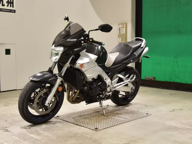 Suzuki GSR600 — фото 4