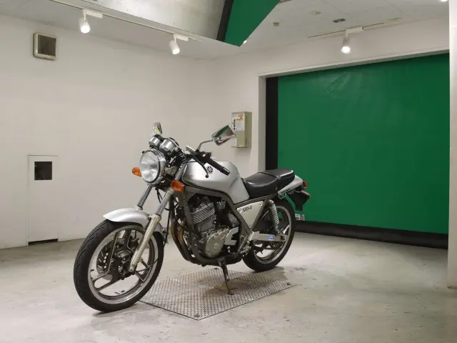 Yamaha SRX400 — фото 4