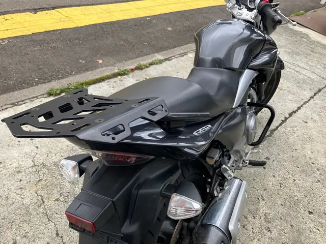 Suzuki GSR250 — фото 4
