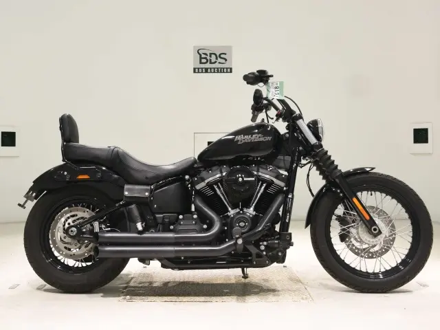 HD STREETBOB FXBB1750