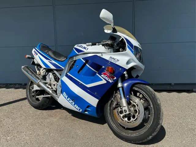 Suzuki GSX-R1100