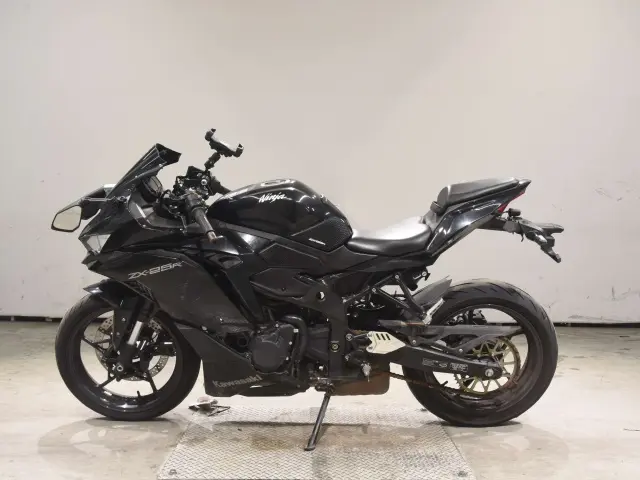 Kawasaki NINJA ZX-25R — фото 2