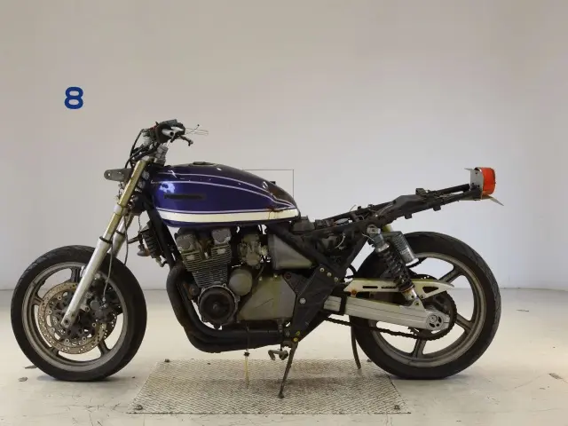 Kawasaki ZEPHYR400 — фото 2