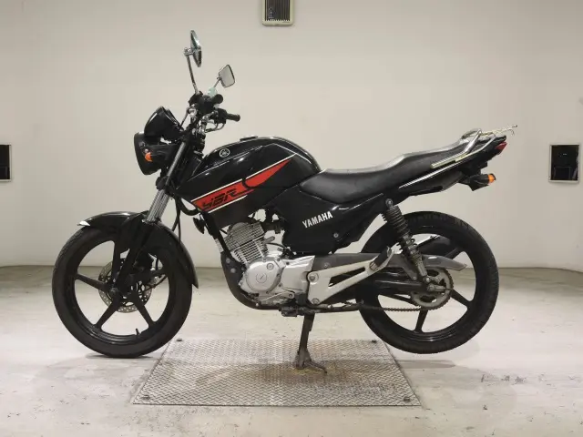 Yamaha YBR125 — фото 2