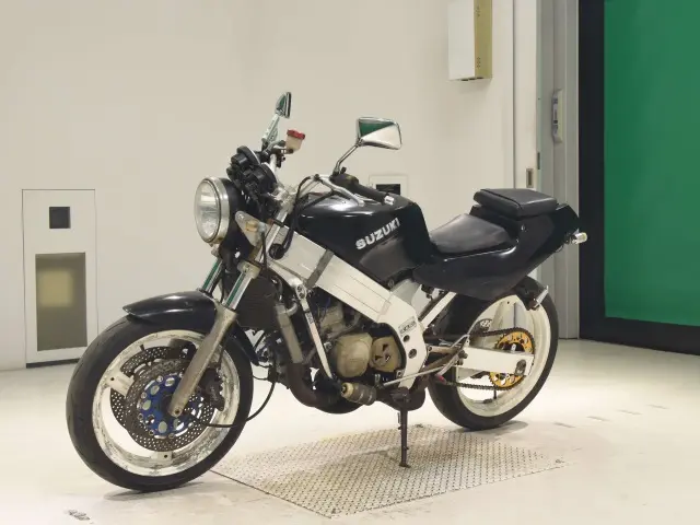 Suzuki RGV250 — фото 4