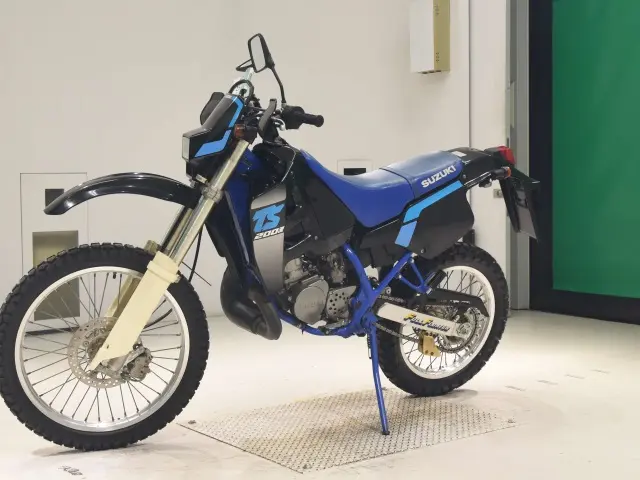 Suzuki TS200R — фото 4