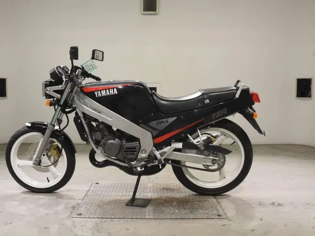 Yamaha TZR125 — фото 2