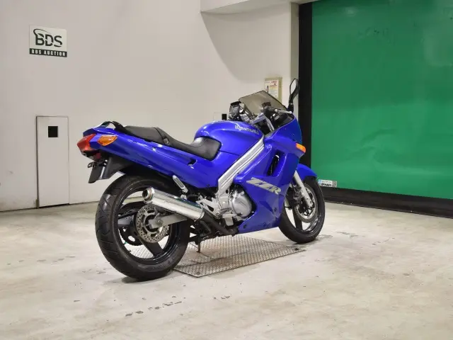Kawasaki ZZ-R250 — фото 4