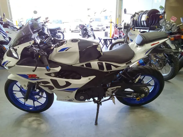 Suzuki GSX-R125A — фото 2