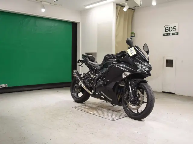Kawasaki NINJA ZX-25R — фото 3