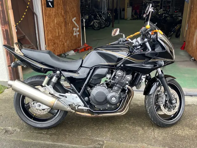 Honda CB400 S BOLDOR