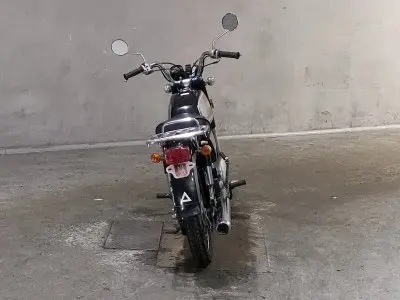 Yamaha YB125 — фото 4