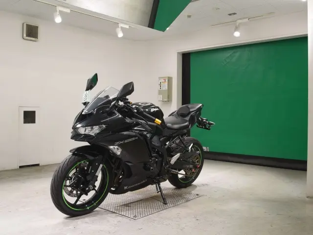 Kawasaki NINJA ZX-25R — фото 4