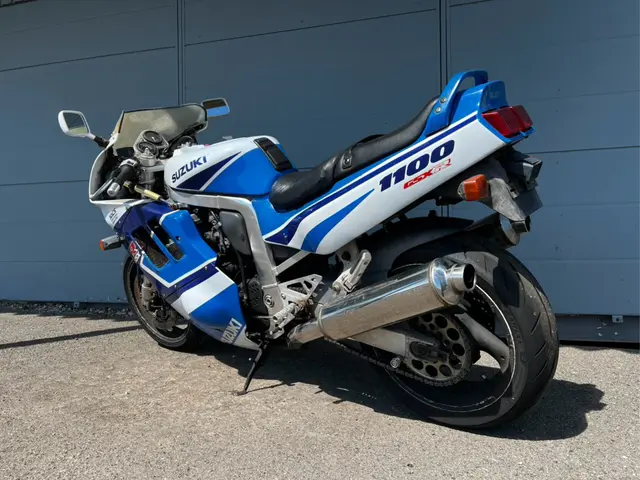 Suzuki GSX-R1100 — фото 4
